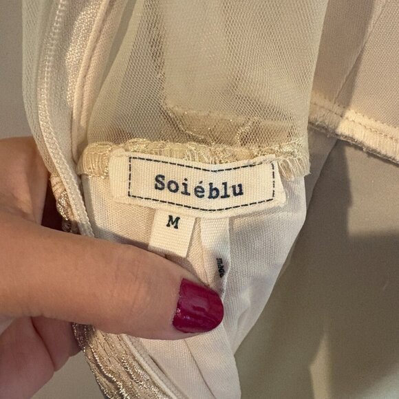 Soieblu cream and gold floral applique formal dress - Picture 5 of 5